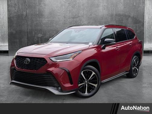 2022 Toyota Highlander XSE