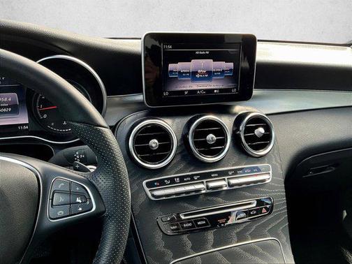 2019 Mercedes-Benz GLC 300 Base