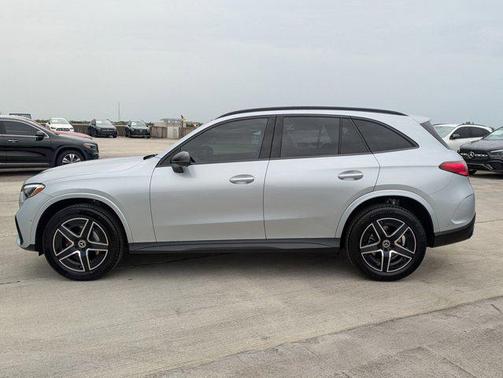 2025 Mercedes-Benz GLC 300 Base