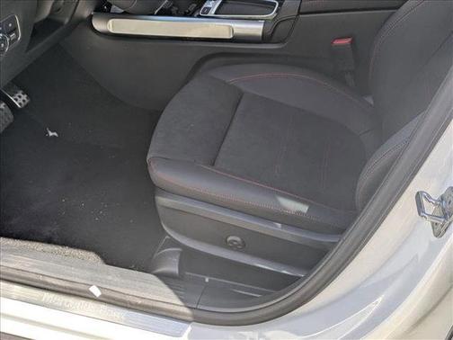 2025 Mercedes-Benz GLB 250 Base