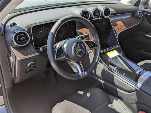2025 Mercedes-Benz GLC 350e Base
