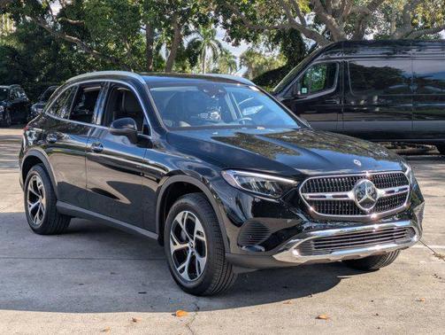 2025 Mercedes-Benz GLC 350e Base