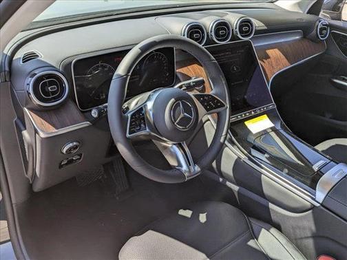 2025 Mercedes-Benz GLC 350e Base