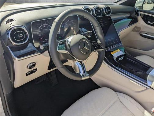 2025 Mercedes-Benz GLC 350e Base