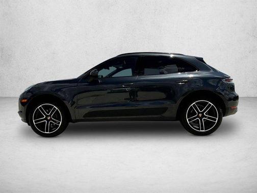 Volcano Grey Metallic 2020 Porsche Macan Macan