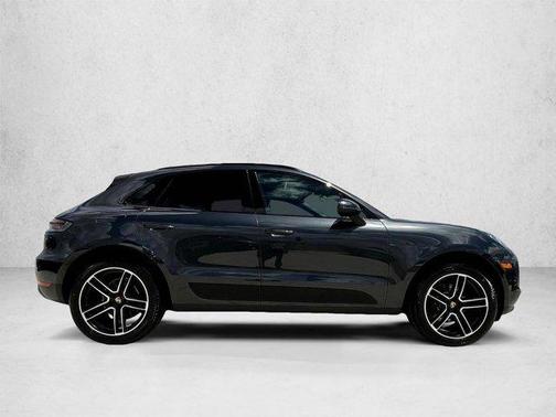 Volcano Grey Metallic 2020 Porsche Macan Macan