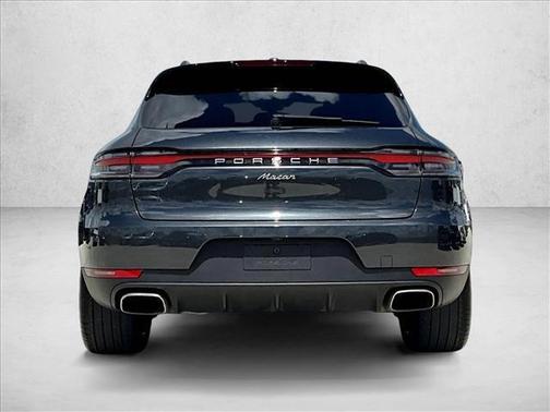 Volcano Grey Metallic 2020 Porsche Macan Macan