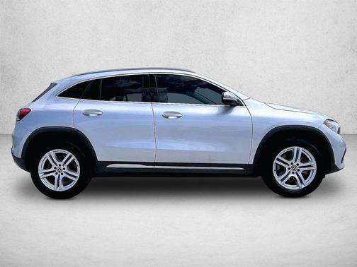Iridium Silver Metallic 2021 Mercedes-Benz GLA 250 Base 4MATIC
