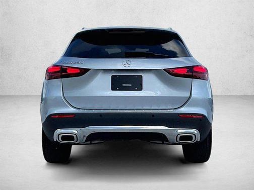 Cirrus Silver Metallic 2026 Mercedes-Benz GLA 250 4MATIC