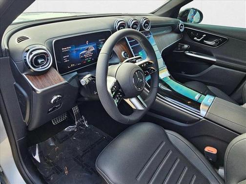 2025 Mercedes-Benz GLC 350e Base
