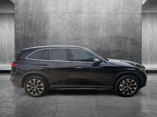 2025 Mercedes-Benz GLC 350e Base