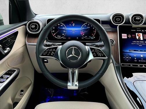2025 Mercedes-Benz GLC 300 Base