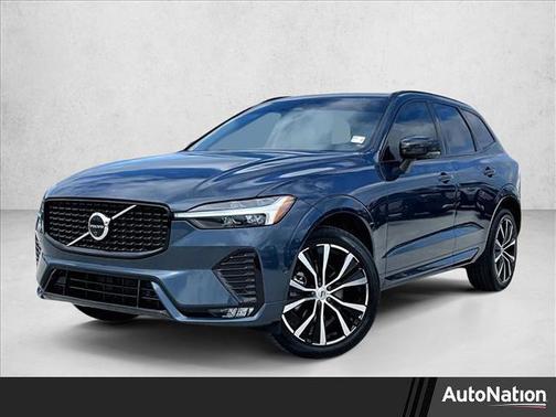 2024 Volvo XC60 B5 Plus Dark Theme