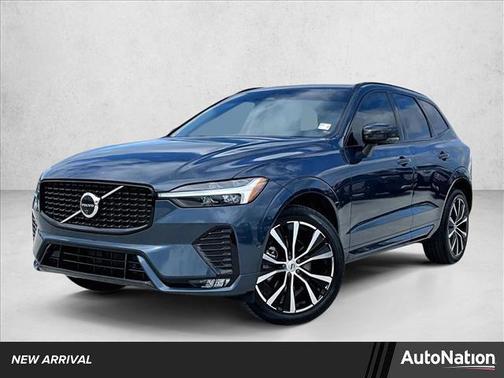 2024 Volvo XC60 B5 Plus Dark Theme