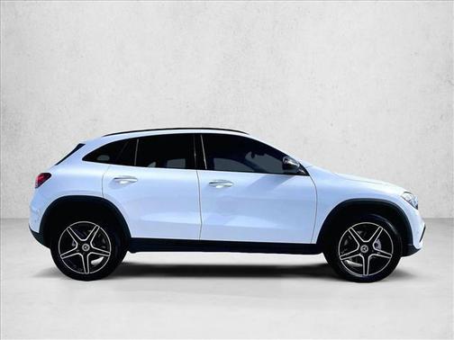 Polar White 2026 Mercedes-Benz GLA 250 4MATIC
