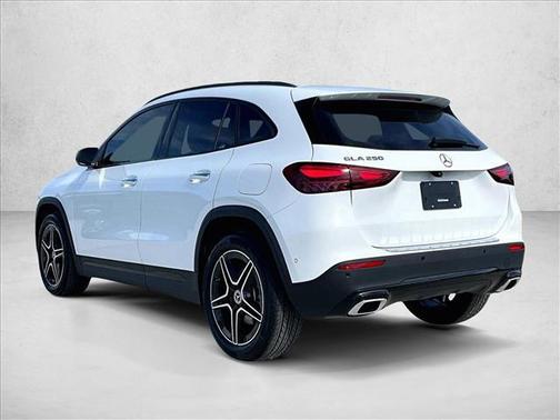 Polar White 2026 Mercedes-Benz GLA 250 4MATIC