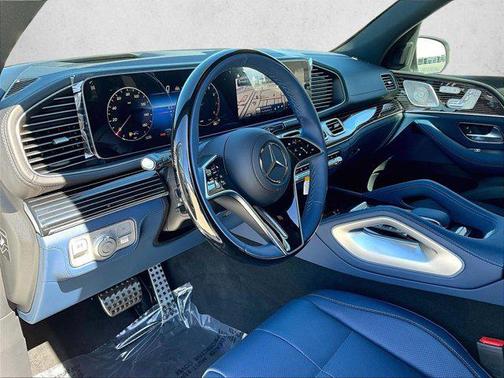 2026 Mercedes-Benz GLS 450 4MATIC