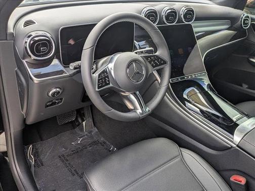 2026 Mercedes-Benz GLC 300 Base