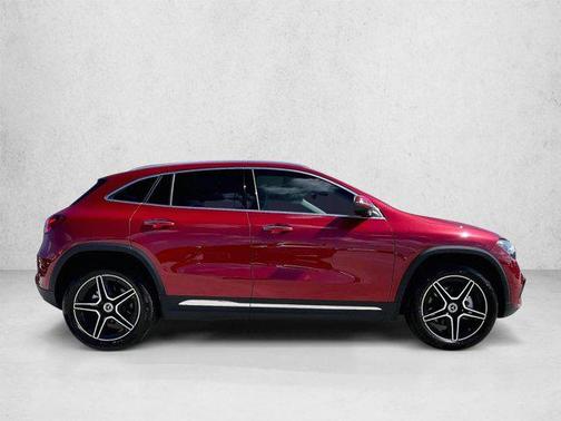 MANUFAKTUR Patagonia Red Metallic 2026 Mercedes-Benz GLA 250 4MATIC