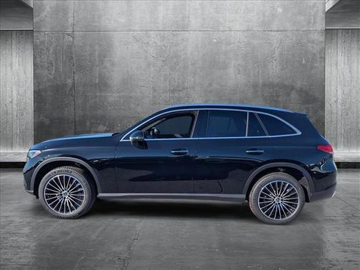 2025 Mercedes-Benz GLC 300 Base