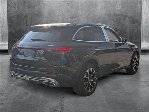 2025 Mercedes-Benz GLC 350e Base