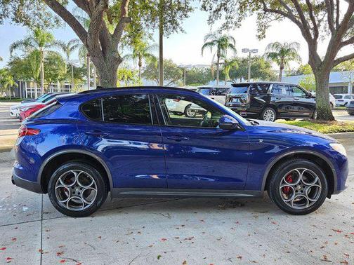 2022 Alfa Romeo Stelvio Ti