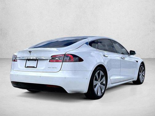 Pearl White Multi-Coat 2021 Tesla Model S Long Range