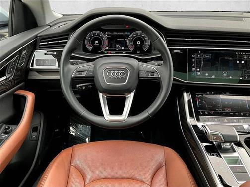 2022 Audi Q8 55 Premium Plus