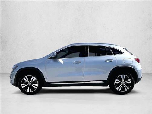 Cirrus Silver Metallic 2026 Mercedes-Benz GLA 250 4MATIC
