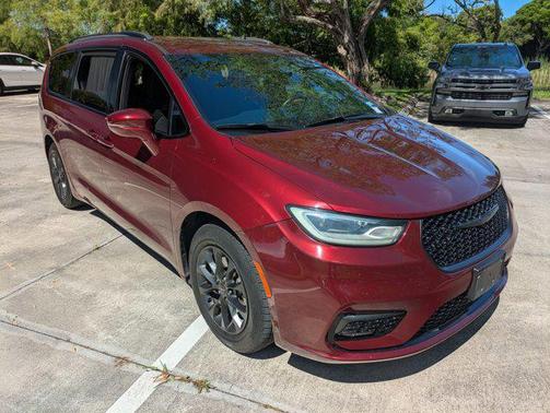 2021 Chrysler Pacifica Touring