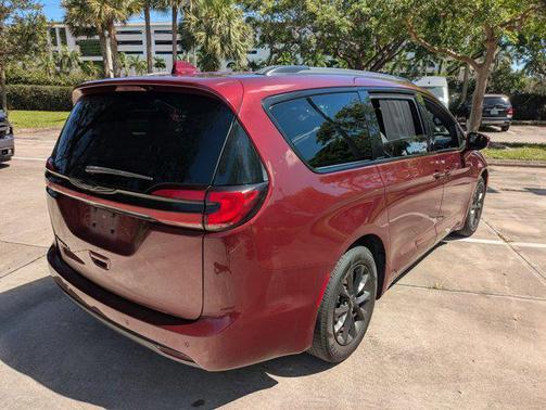 2021 Chrysler Pacifica Touring