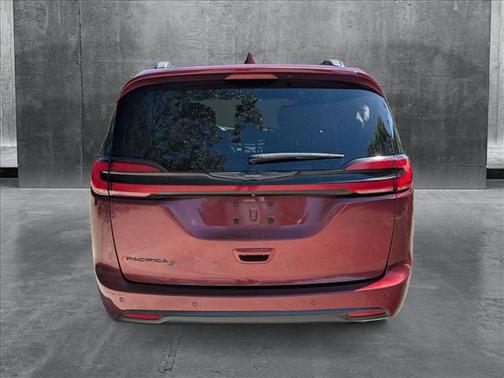 2021 Chrysler Pacifica Touring