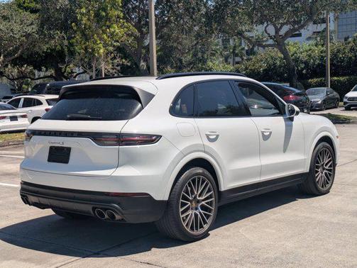 2021 Porsche Cayenne S