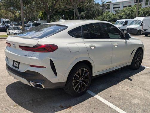 2021 BMW X6 xDrive40i