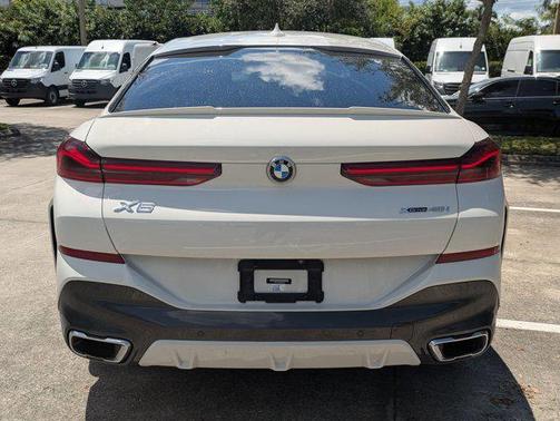 2021 BMW X6 xDrive40i
