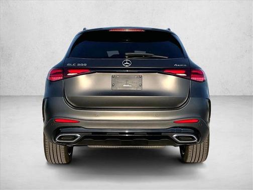 MANUFAKTUR Graphite Grey Magno 2026 Mercedes-Benz GLC 300 4MATIC