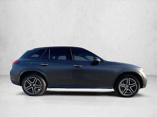 MANUFAKTUR Graphite Grey Magno 2026 Mercedes-Benz GLC 300 4MATIC