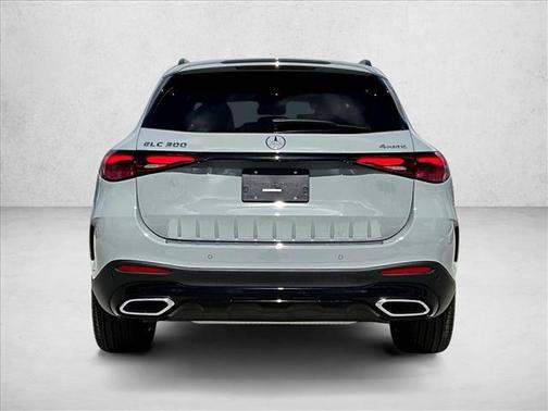 2026 Mercedes-Benz GLC 300 4MATIC