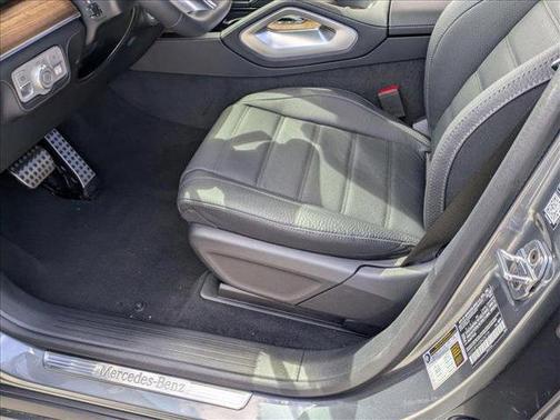 2025 Mercedes-Benz GLS 580 4MATIC