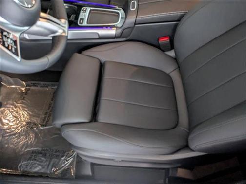 2025 Mercedes-Benz GLB 250 Base