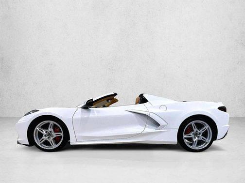 Arctic White 2022 Chevrolet Corvette Stingray w/3LT