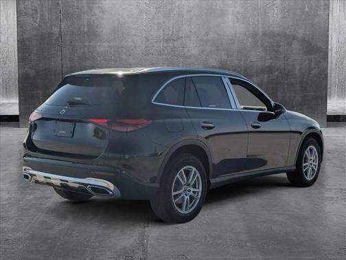 2025 Mercedes-Benz GLC 300 Base