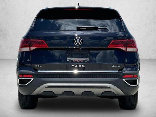 Pure Gray 2022 Volkswagen Taos 1.5T SEL