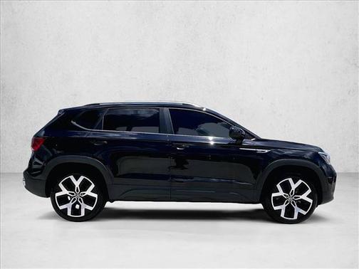 Pure Gray 2022 Volkswagen Taos 1.5T SEL