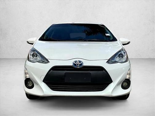 2016 Toyota Prius c One