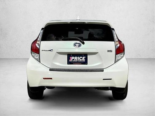 2016 Toyota Prius c One