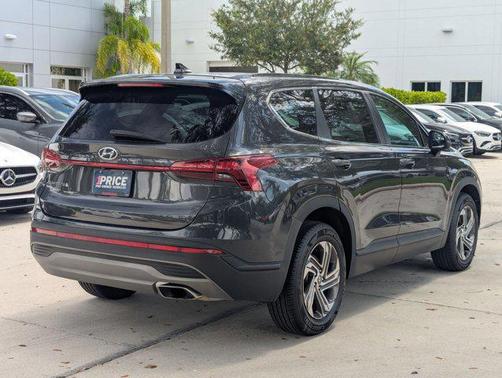 2021 Hyundai SANTA FE SE