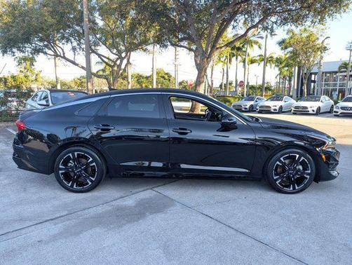 2023 Kia K5 GT-Line
