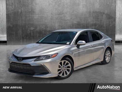 2022 Toyota Camry LE