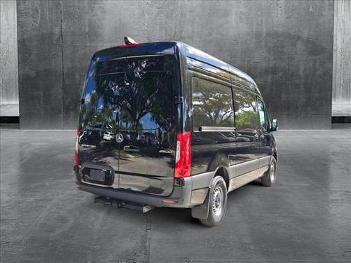 2025 Mercedes-Benz Sprinter 2500 Standard Roof
